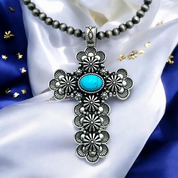 🆕️Vintage-Inspired Cross Pendant with Faux Turquoise - Antique Silver Finish 💙 - Picture 8 of 12